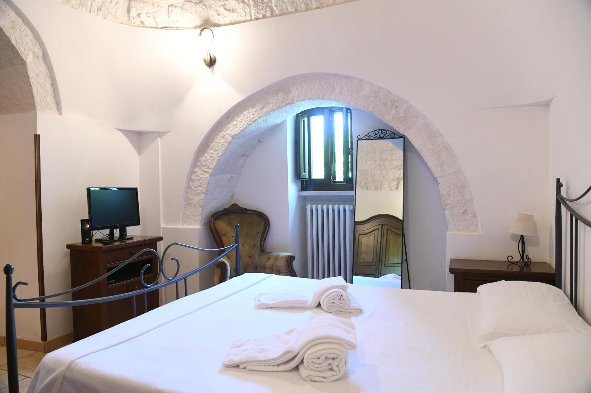 B&B Masseria Piccola Cisternino Bagian luar foto