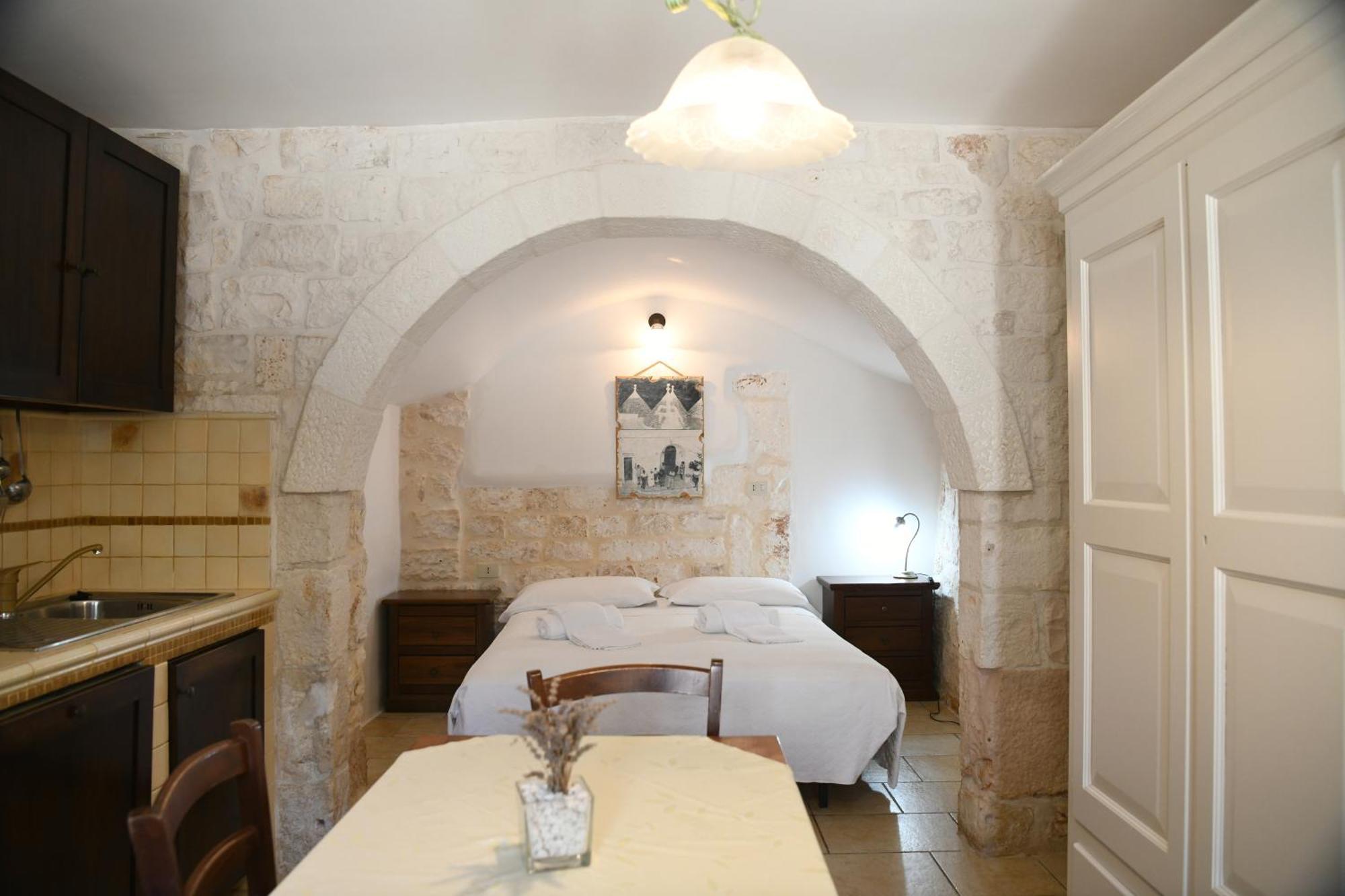 B&B Masseria Piccola Cisternino Bagian luar foto